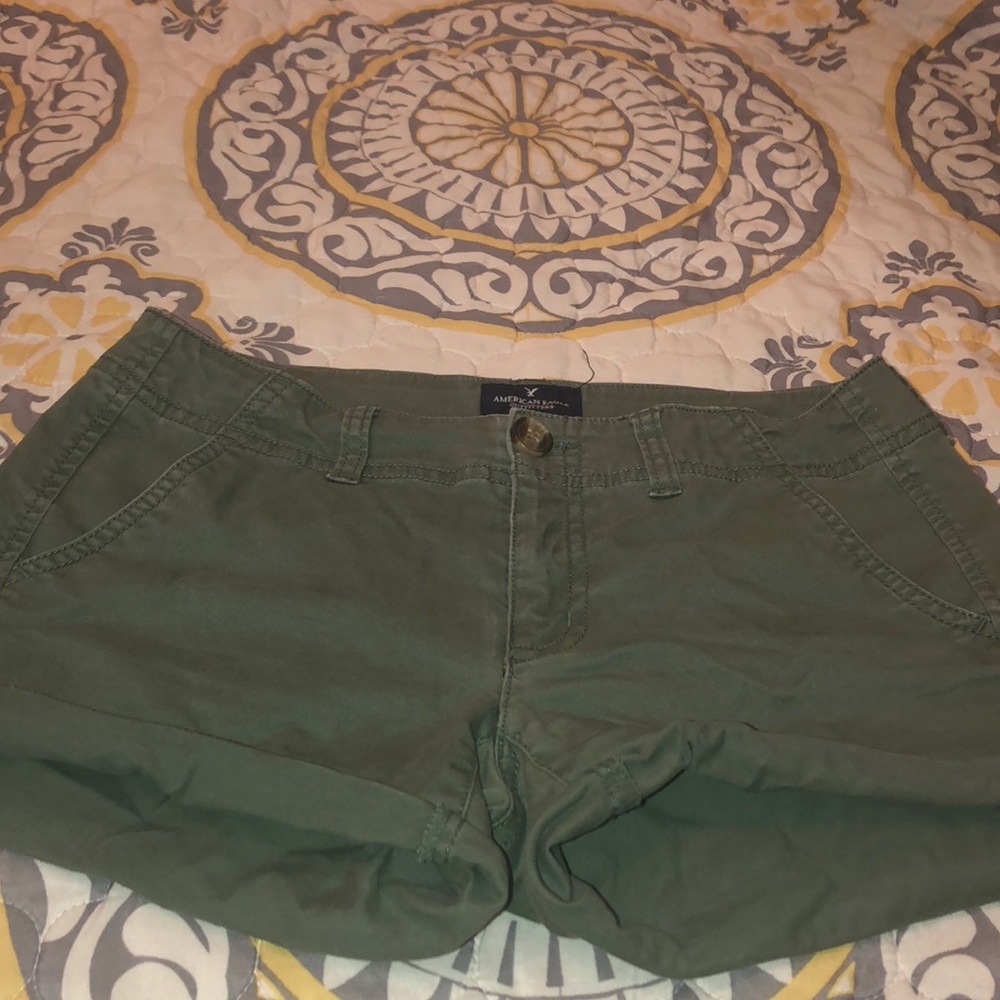 Army green American Eagle shorts